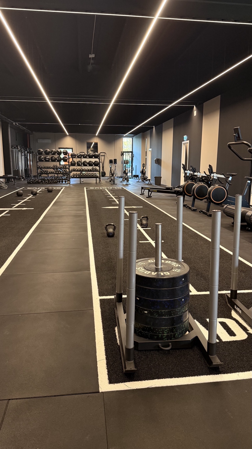 Piste e slitte per allenamento HYROX in FYB